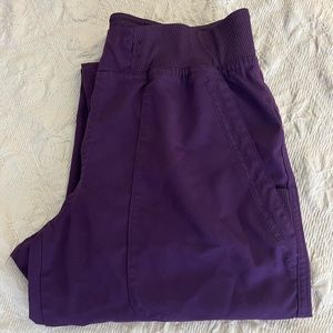XS petite women’s scrub joggers